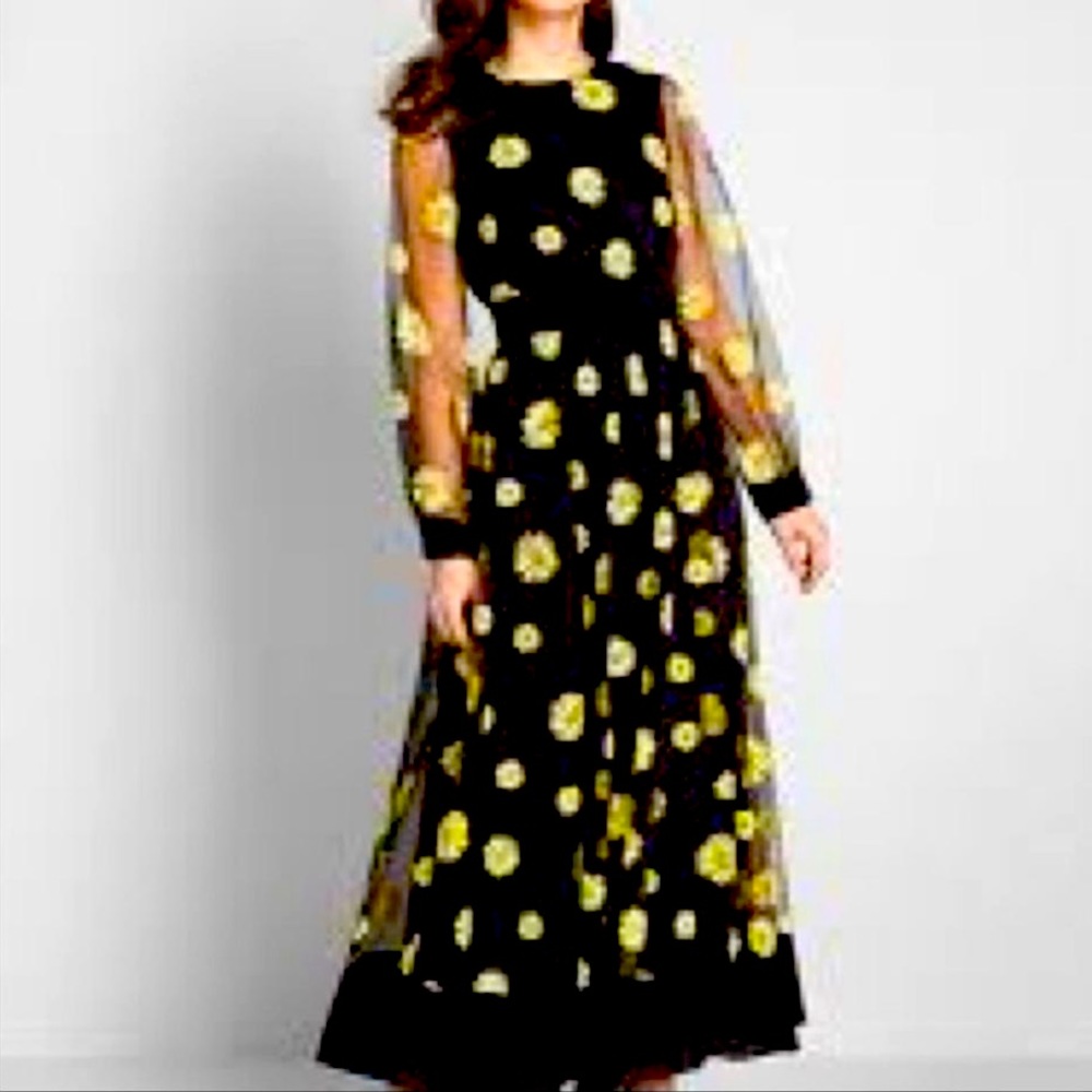 Modcloth BeMyGuest Maxi Daisy Tulle Dress Black S